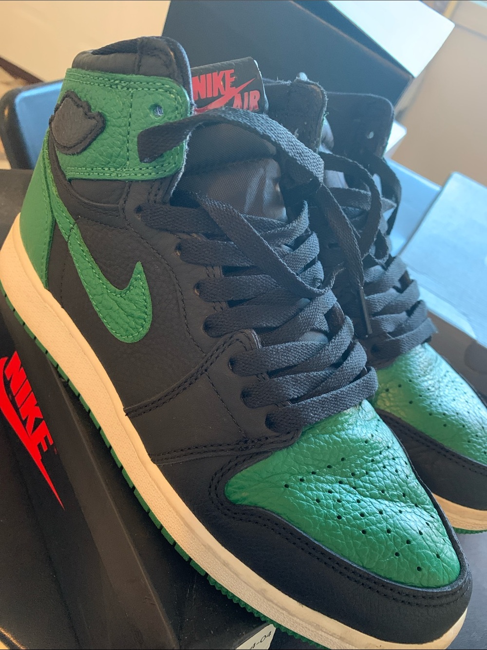 Nike Air Jordan 1 High — Black & Green Leather